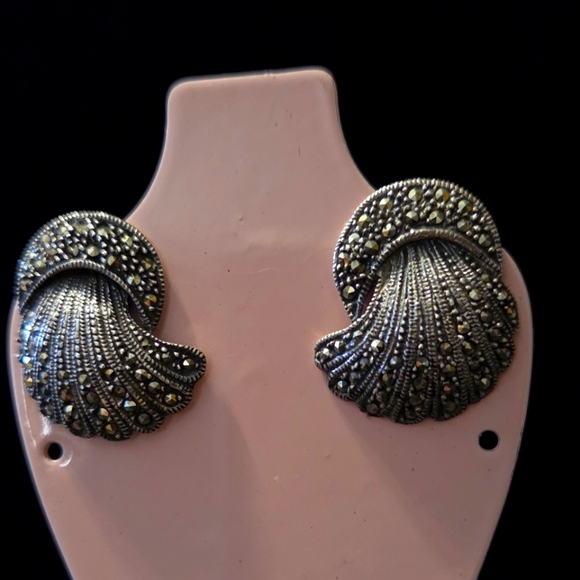 Charles Winston Vintage 925 Marcasite Shell Earrings - Picture 1 of 8